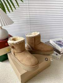 Picture of UGG Shoes _SKUUGGsz35-40LL103119734
